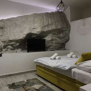 Отели типа «постель и завтрак» Casa Calda Apartment Цетине Апартаменты-2