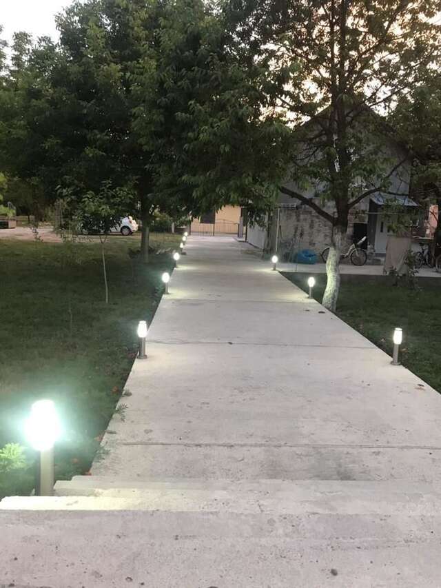 Отели типа «постель и завтрак» Casa Calda Apartment Цетине-9